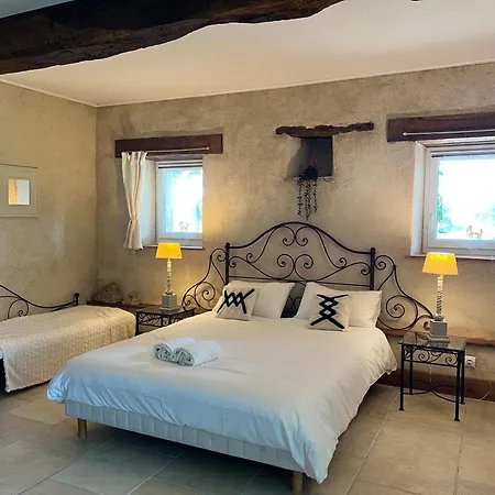 Chartreuse De Dane Bed and Breakfast